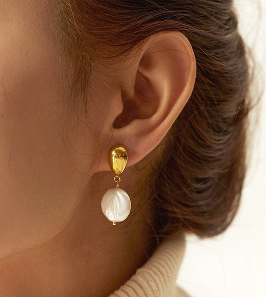 The Peal Drops Earrings (18k Gold Plated)